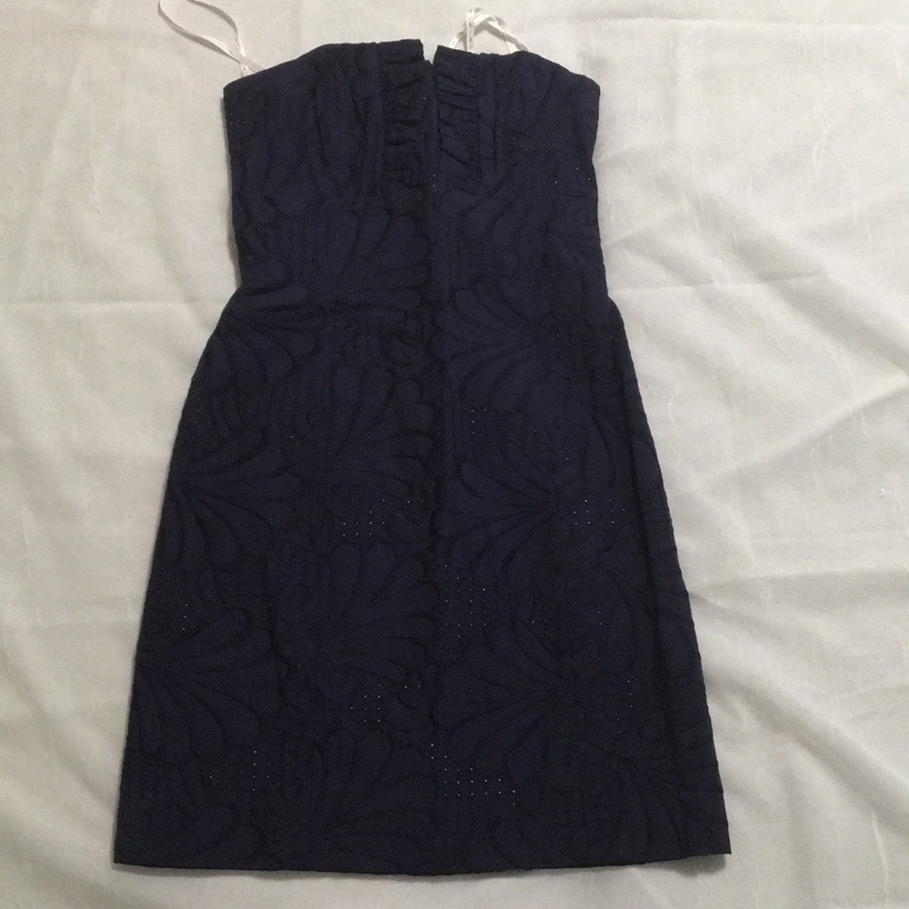 Navy blue Lily Pulitzer dress!